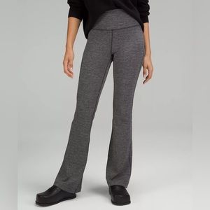 lululemon Groove Super-High-Rise Flared Pant Nulu - Heathered Graphite Grey - 2